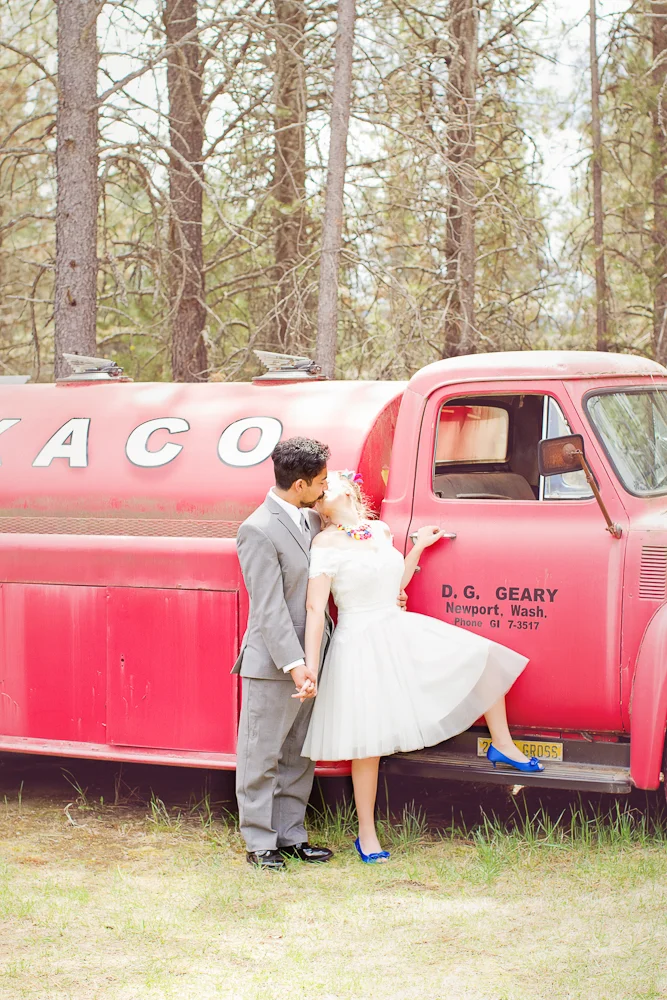 Foxwood House Wedding Shoot | Ice-Cream Inspired Wedding Details | Red Letter Event Planning | Photography by Creatively Yours Photography