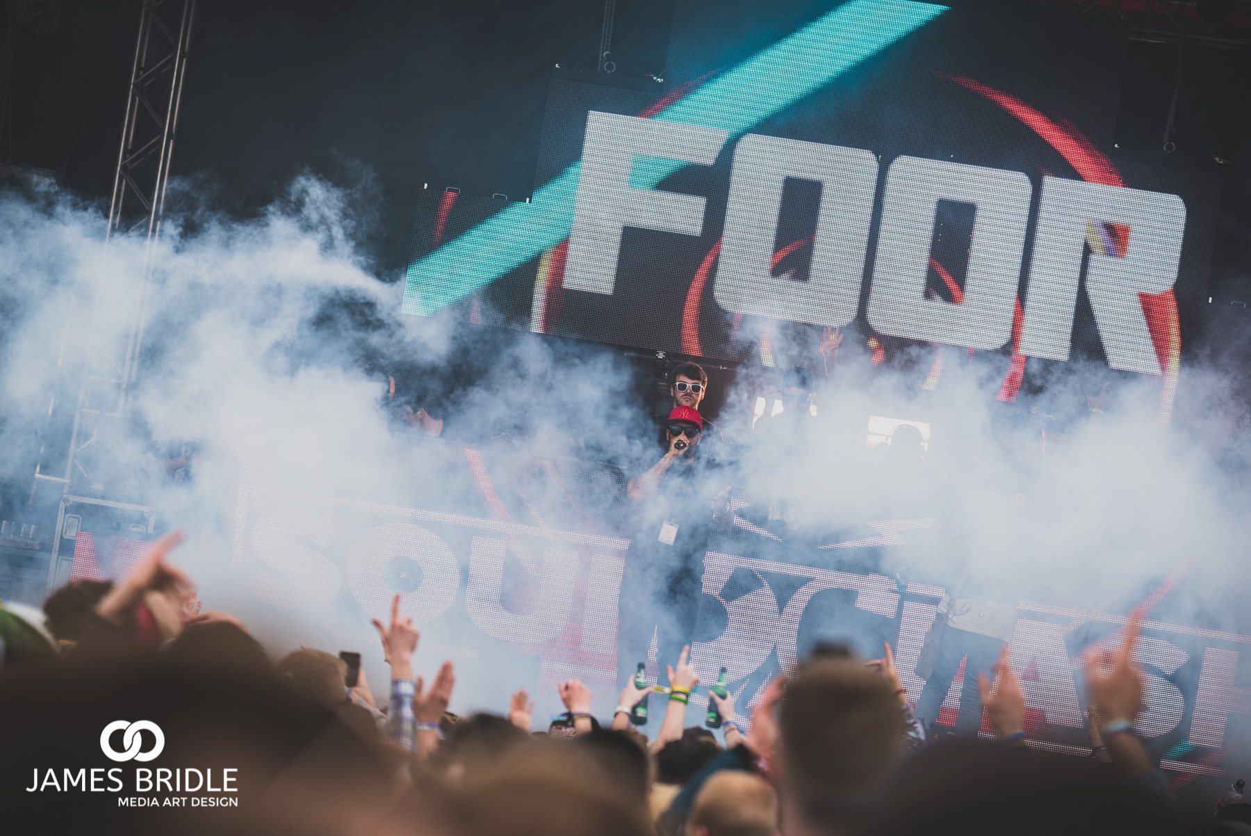 FOOR, Main stage crowd at Soundclash Festival 2016