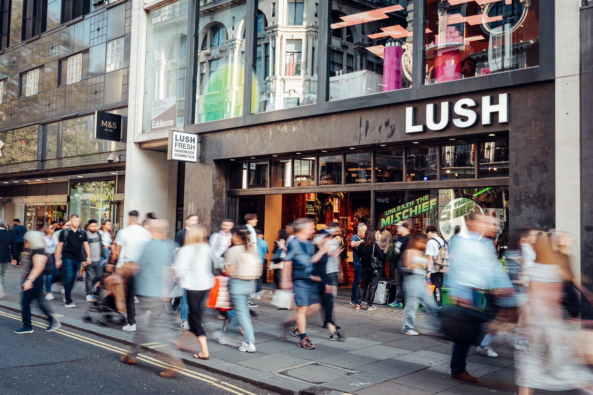 LUSH_PR_SEASONAL_OXFORD_STREET_JB_-0713.jpg