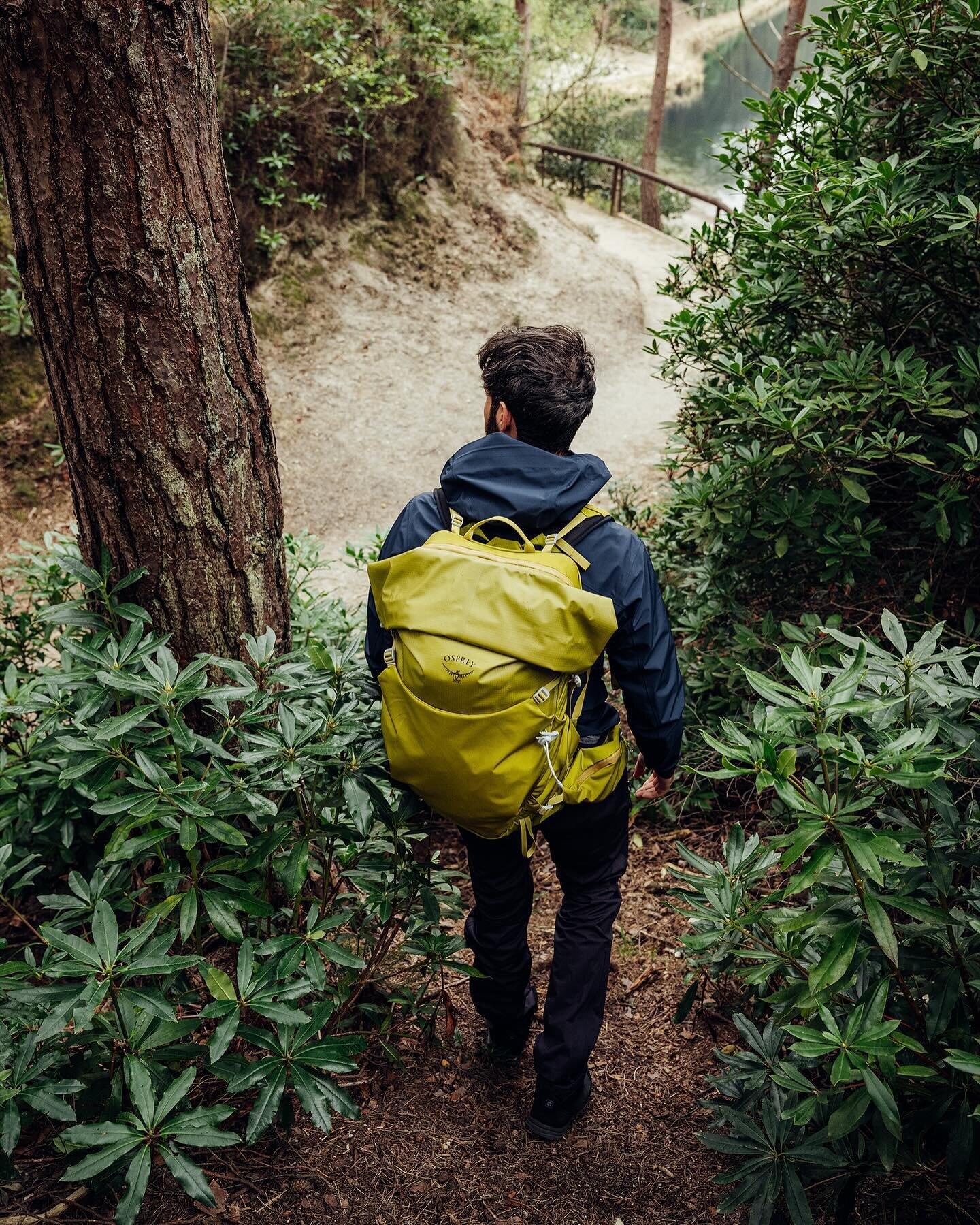 Great to see my shots of the new Downburst pack from @ospreyeurope out in the wilds! This was a really great shoot, waiting for rain to arrive to put the pack to the test. Fortunately the British weather didn&rsquo;t disappoint and we ended with a re