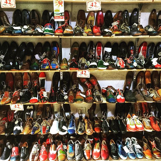 Italy day 4 shoe shopping Italian style. #shoes #Shopping #italy #colors #variety #photography #photographyworkshops #curioussoulphotos #curioussoulphotoschool #suzannemerritt #travelphotography