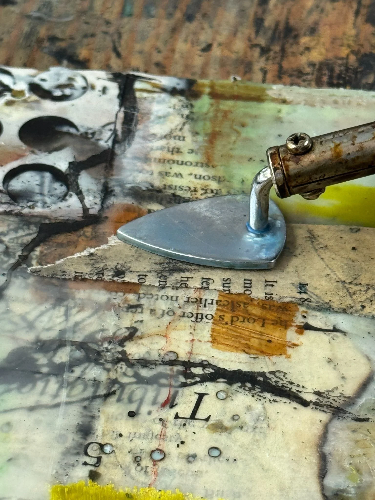 Make A Mark - Move The Paint with Kelly Williams