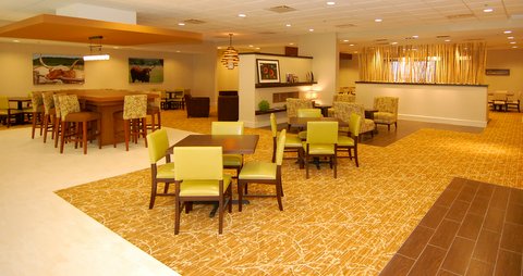 Holiday Inn Bedford Lobby.JPG