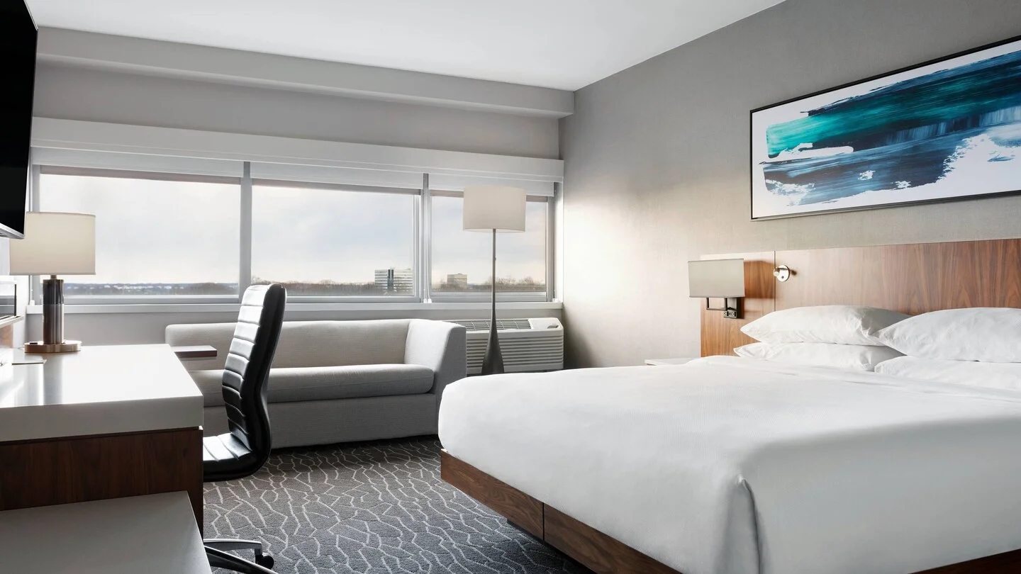 5 ewrdb guestroom.jpg