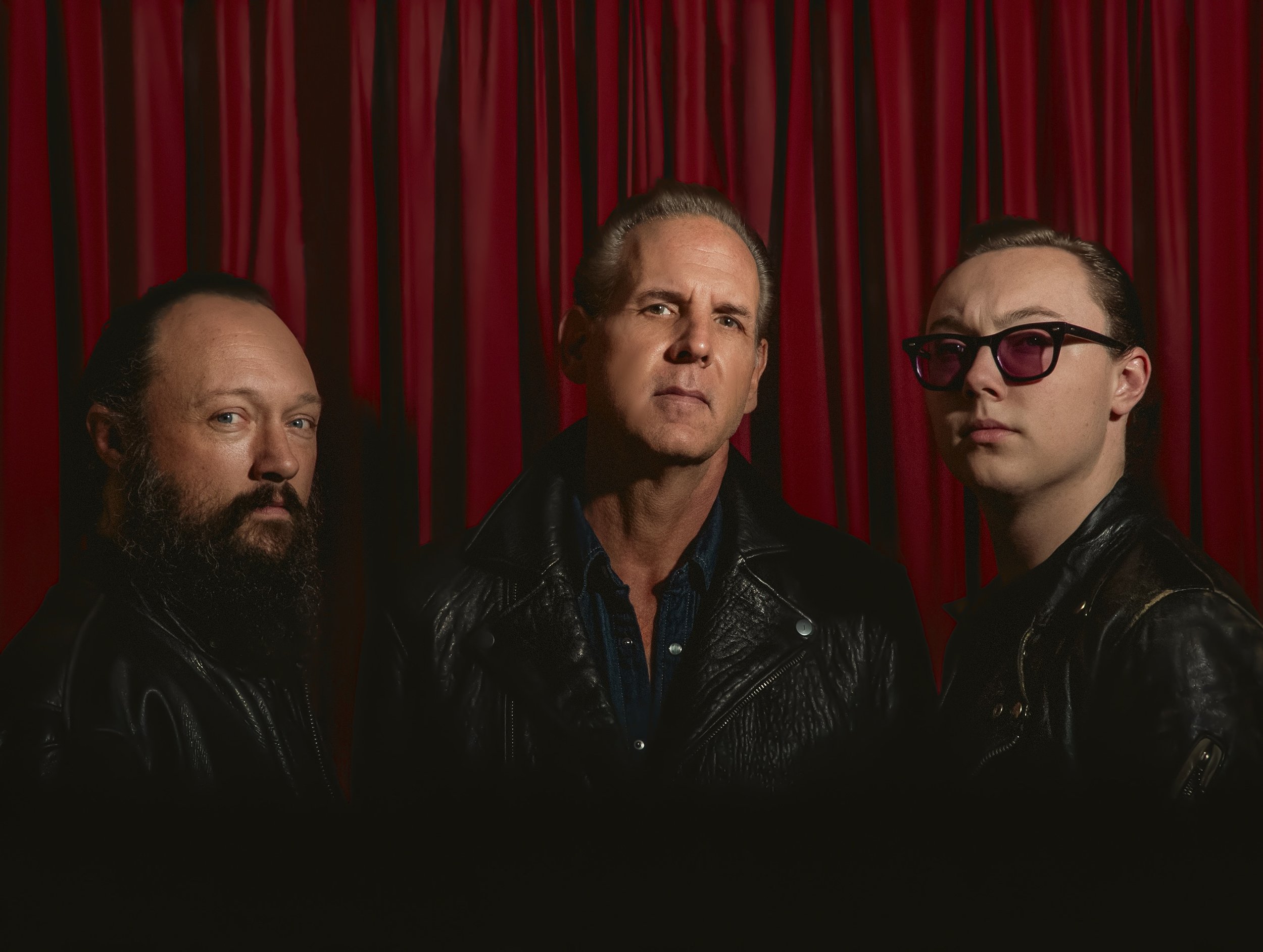 Brandon Amphitheater, Brandon, MS Mike 'The Drifter' Flanigin opens for ZZ Top — Mike Flanigin