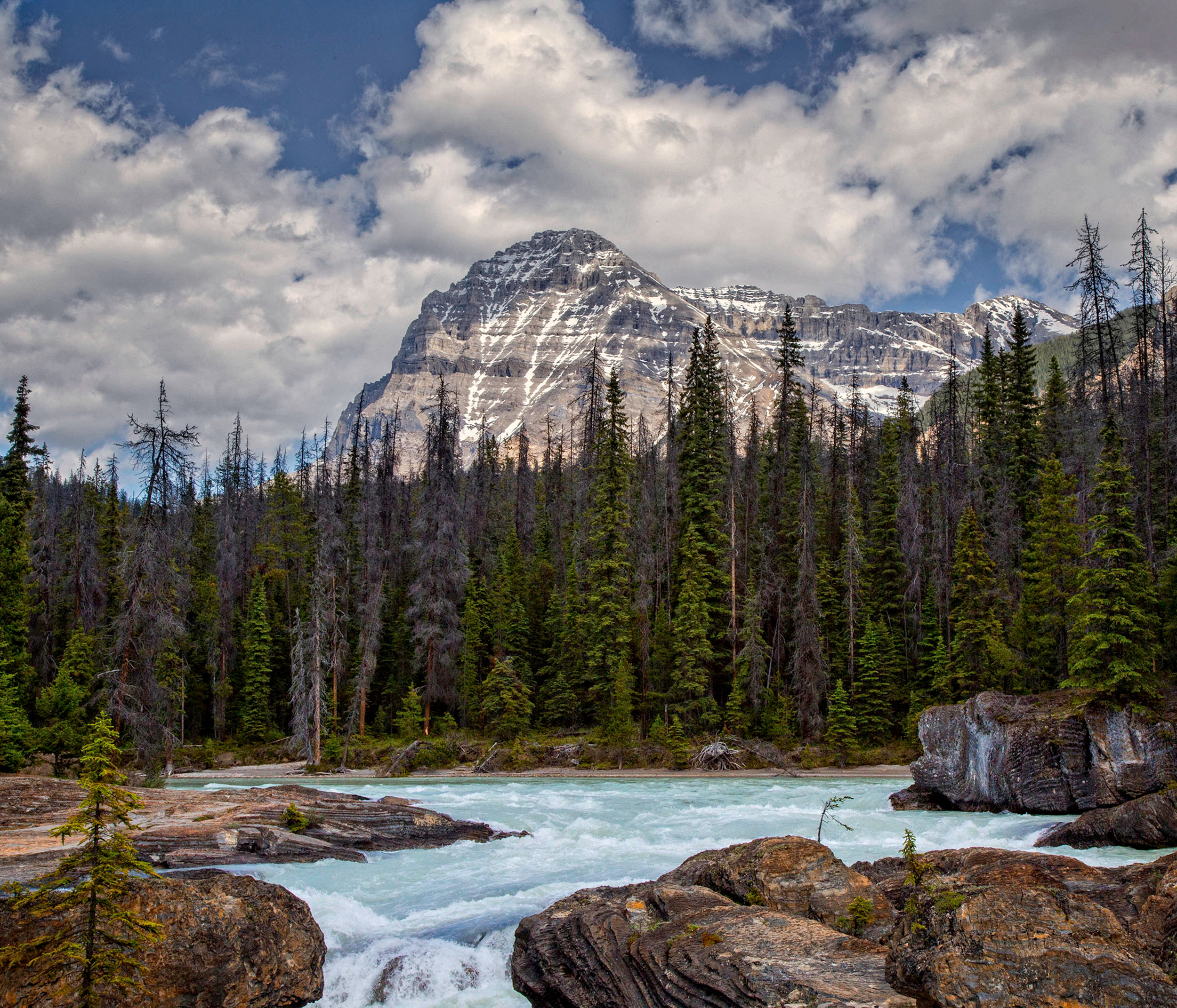 Waterfall_West_Canada_Banff_1.jpg