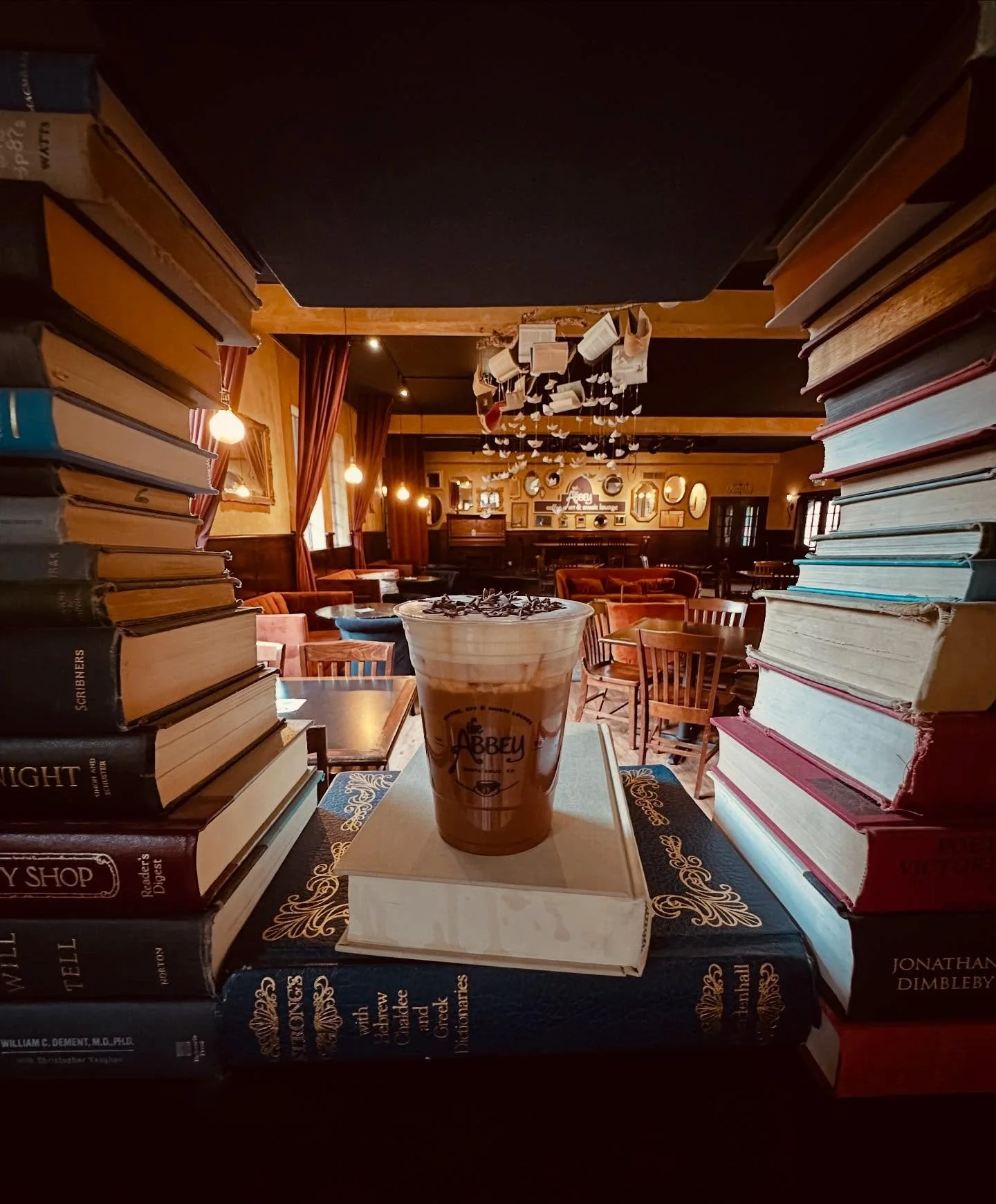 Have you experienced our summer menu yet? Come grab a tasty beverage - like our chocolate covered orange latte (we think it&rsquo;s amazing on ice)! 

#theabbeysc #coffee #ucsc #summer