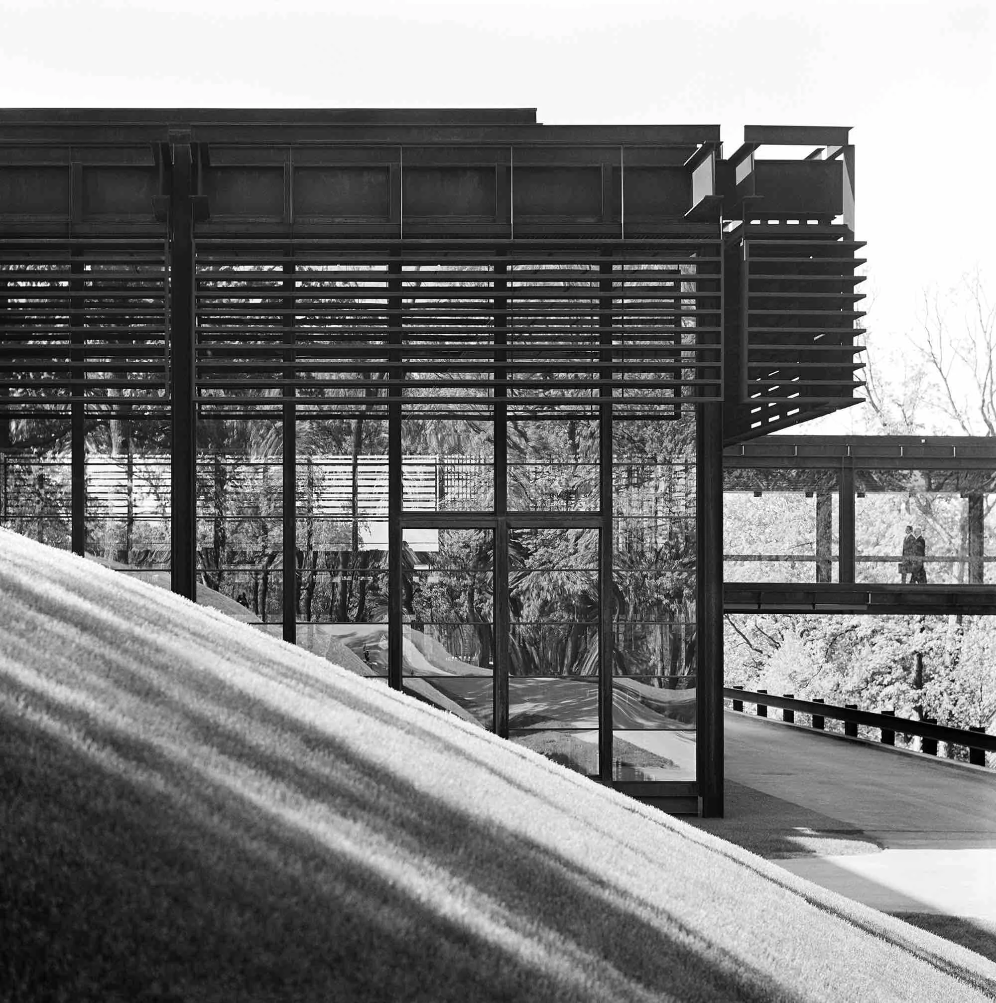 Eero Saarinen, John Deere World HQ (Moline, Illinois) 1964