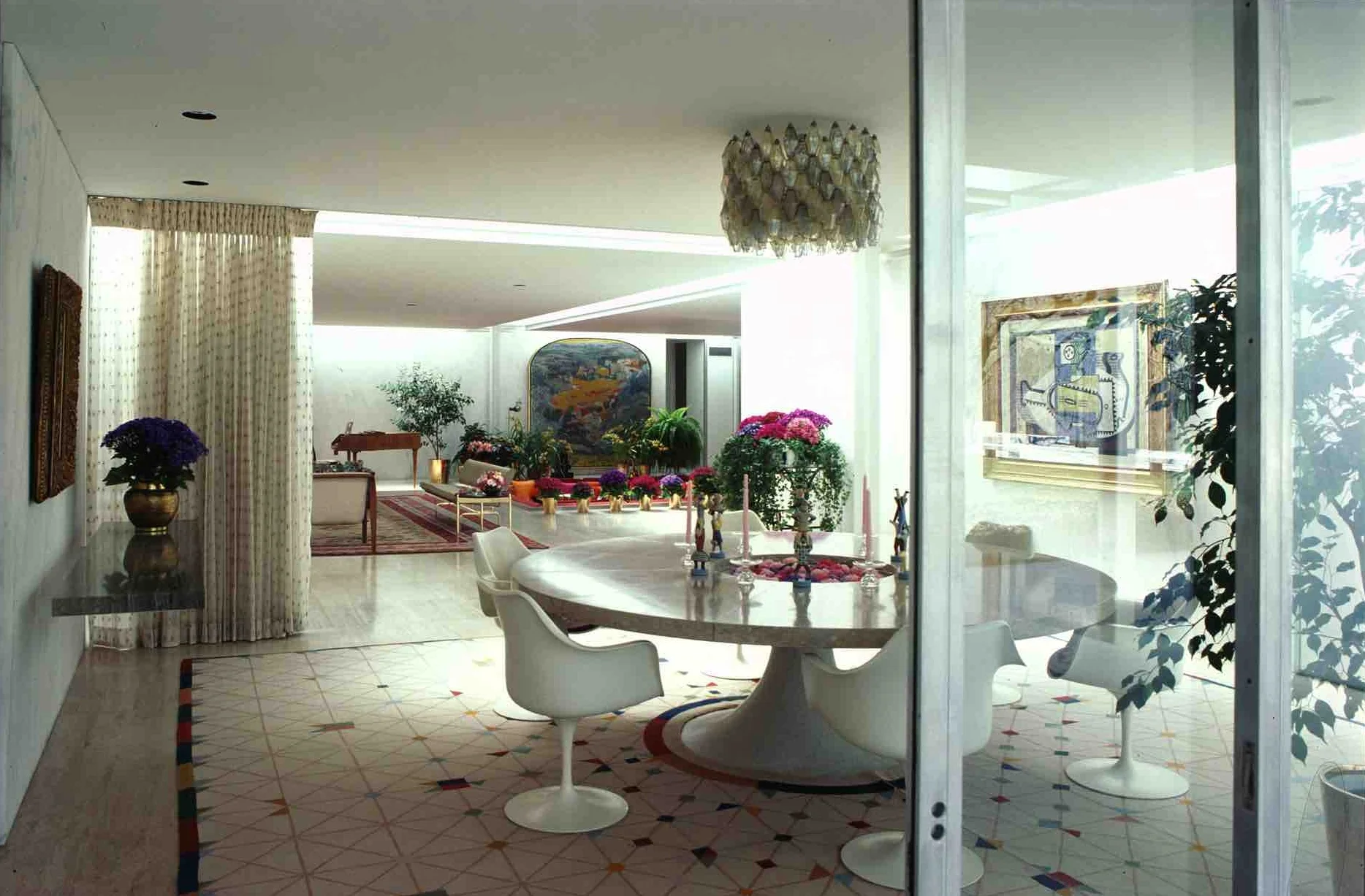 Eero Saarinen, The J. Irwin and Xenia Miller House (Columbus, IN) 1957