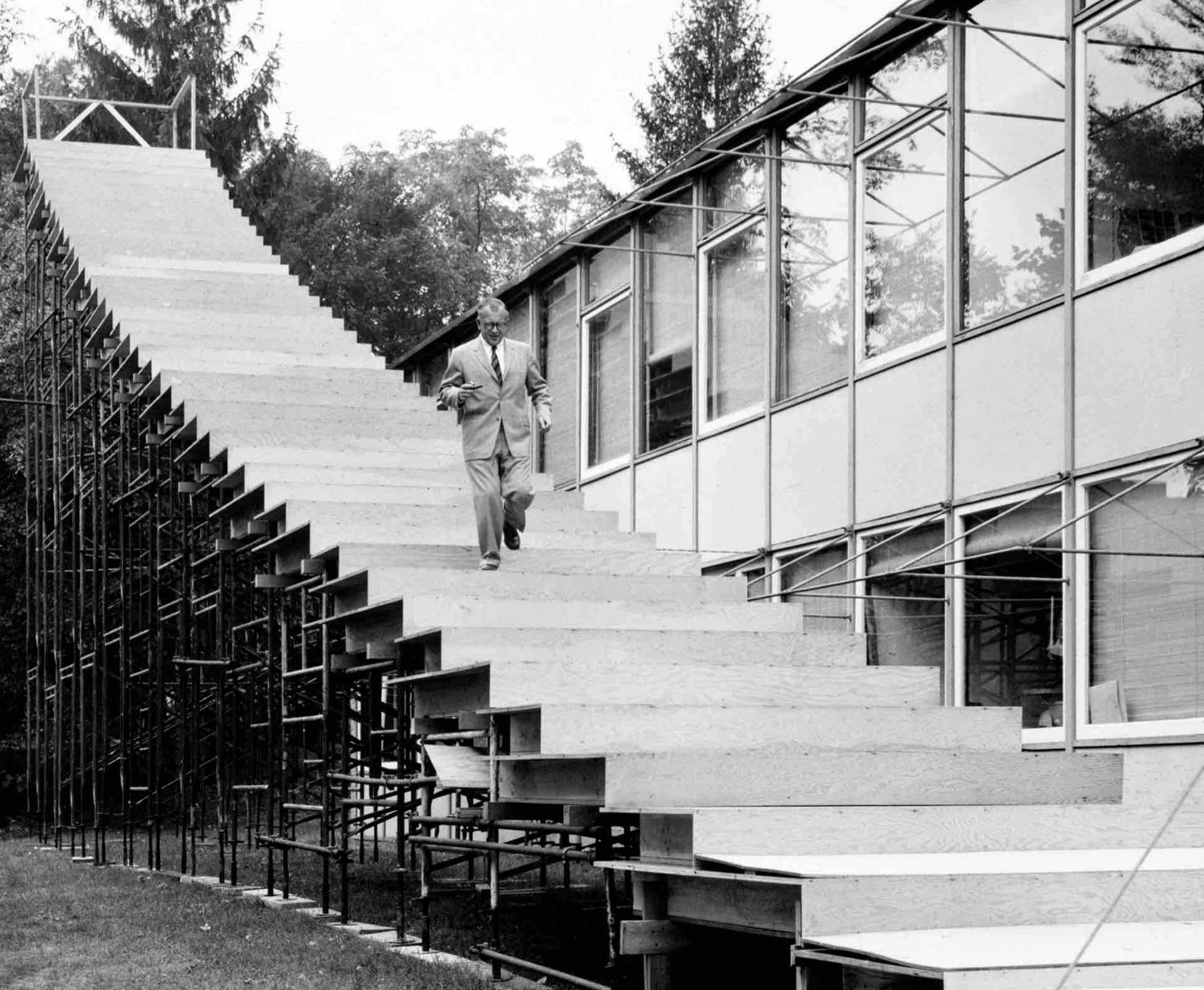 Eero Saarinen, Steps to the St. Louis Arch, 1962