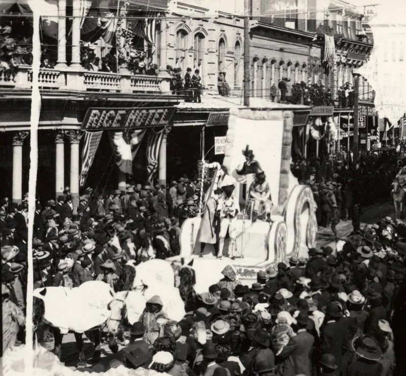 uhsc notsuoh parade sm.jpg