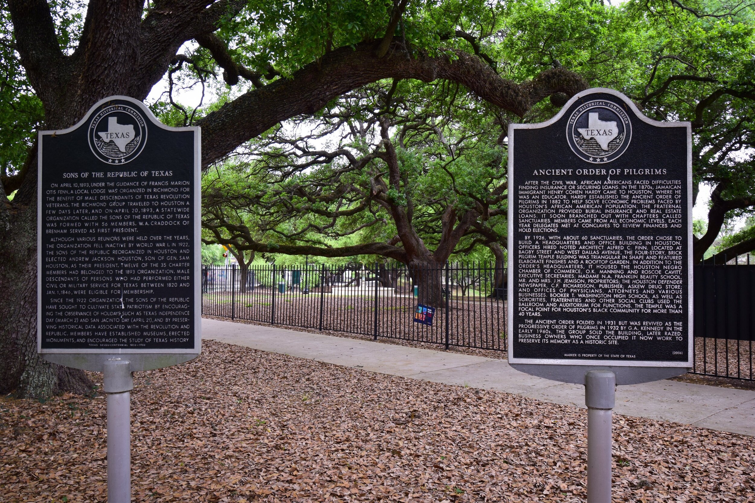The Heritage Society at Sam Houston Park Gate History Markers 1 HFC 2021.jpg