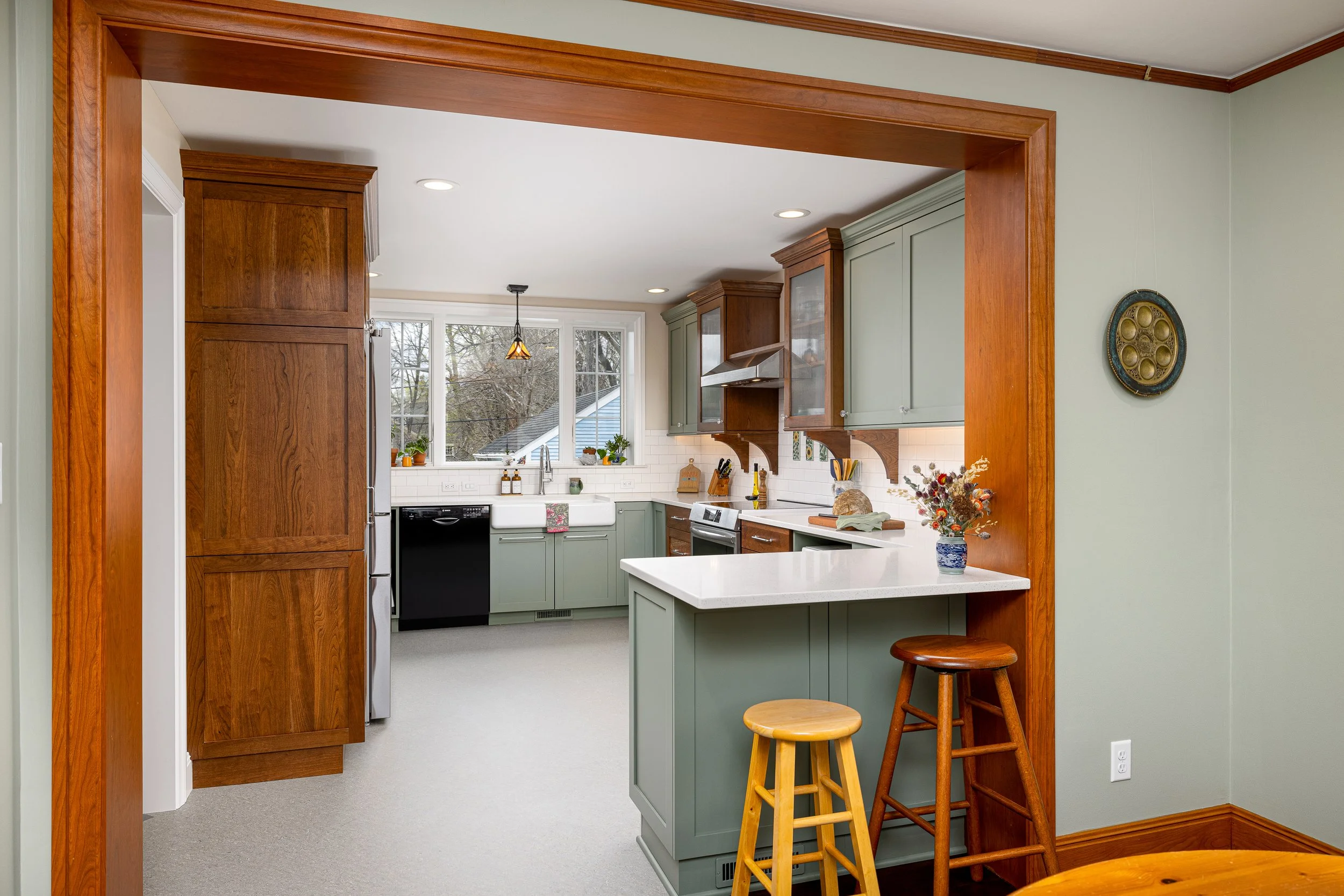 opened-kitchen-into-dining-room-entry.jpg.jpg