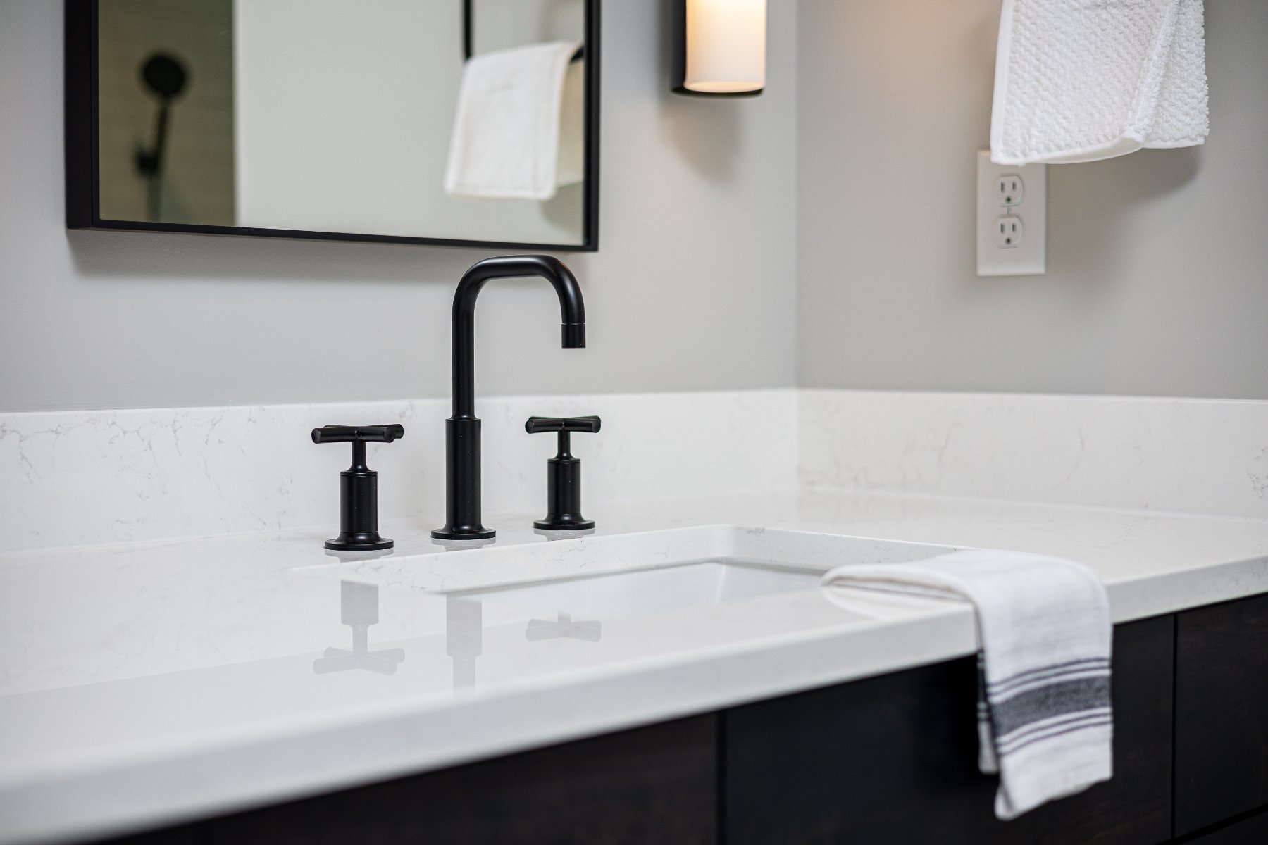 primary bathroom 035 matte-black-faucet-hardware.jpg.jpg