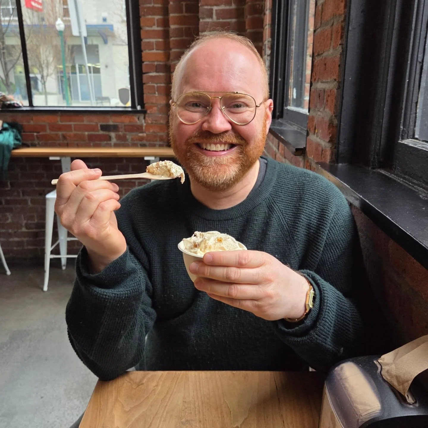 Carrot Cake Ice Cream @earnesticecream