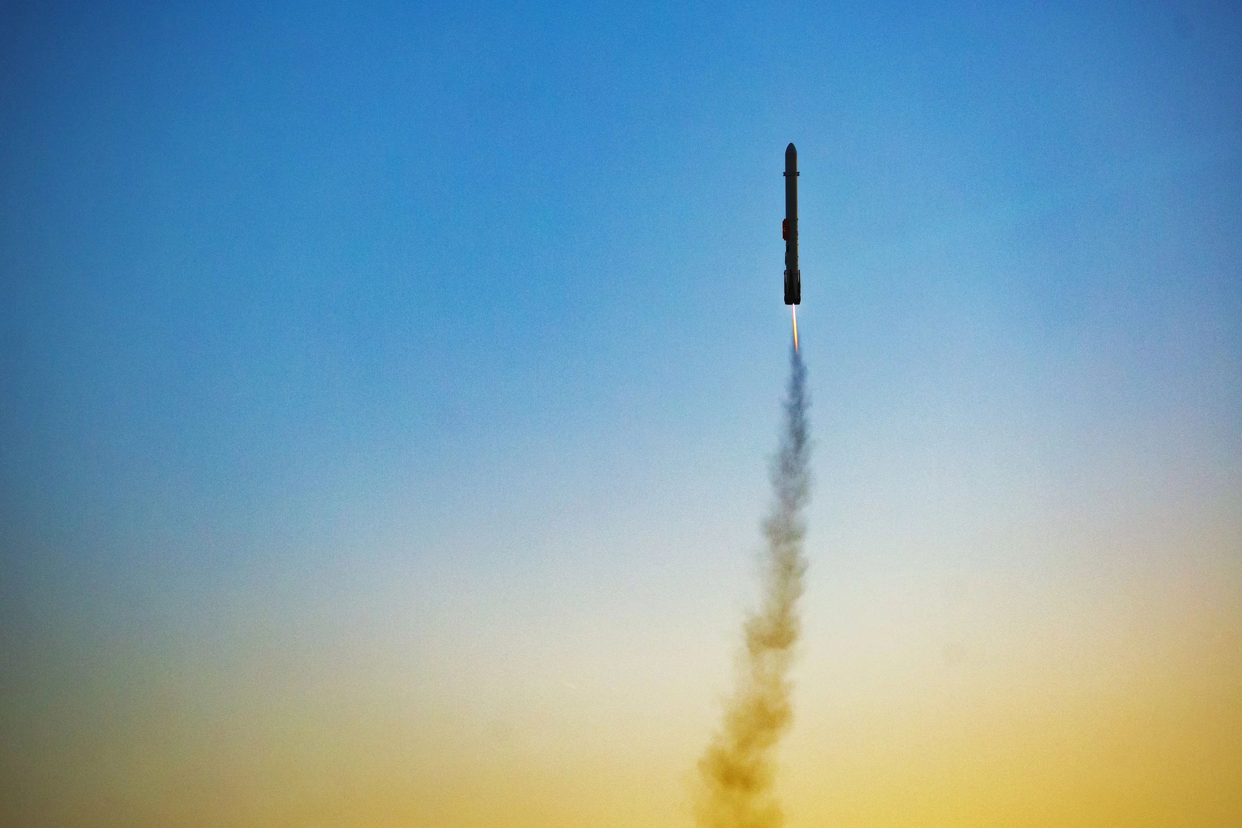 First flight of the Signal R2 computer, using the Falcon Heavy center core as a test bed