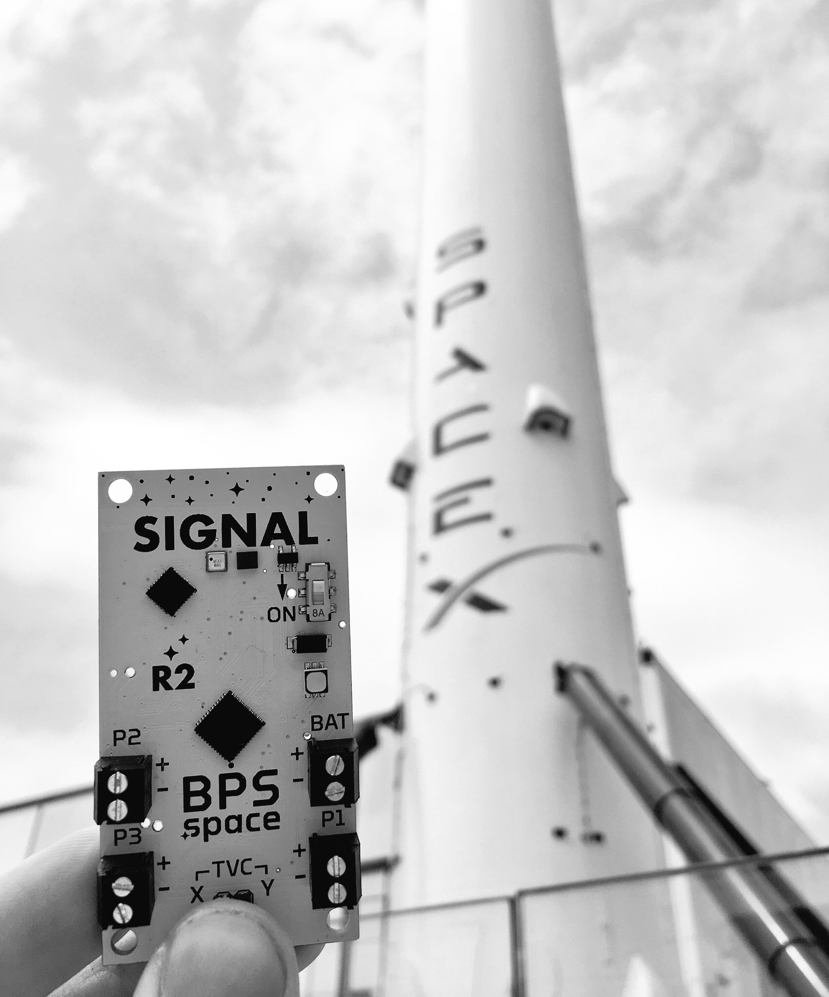 Signal R2 by the OG2 Falcon 9 rocket booster in Hawthorne, CA