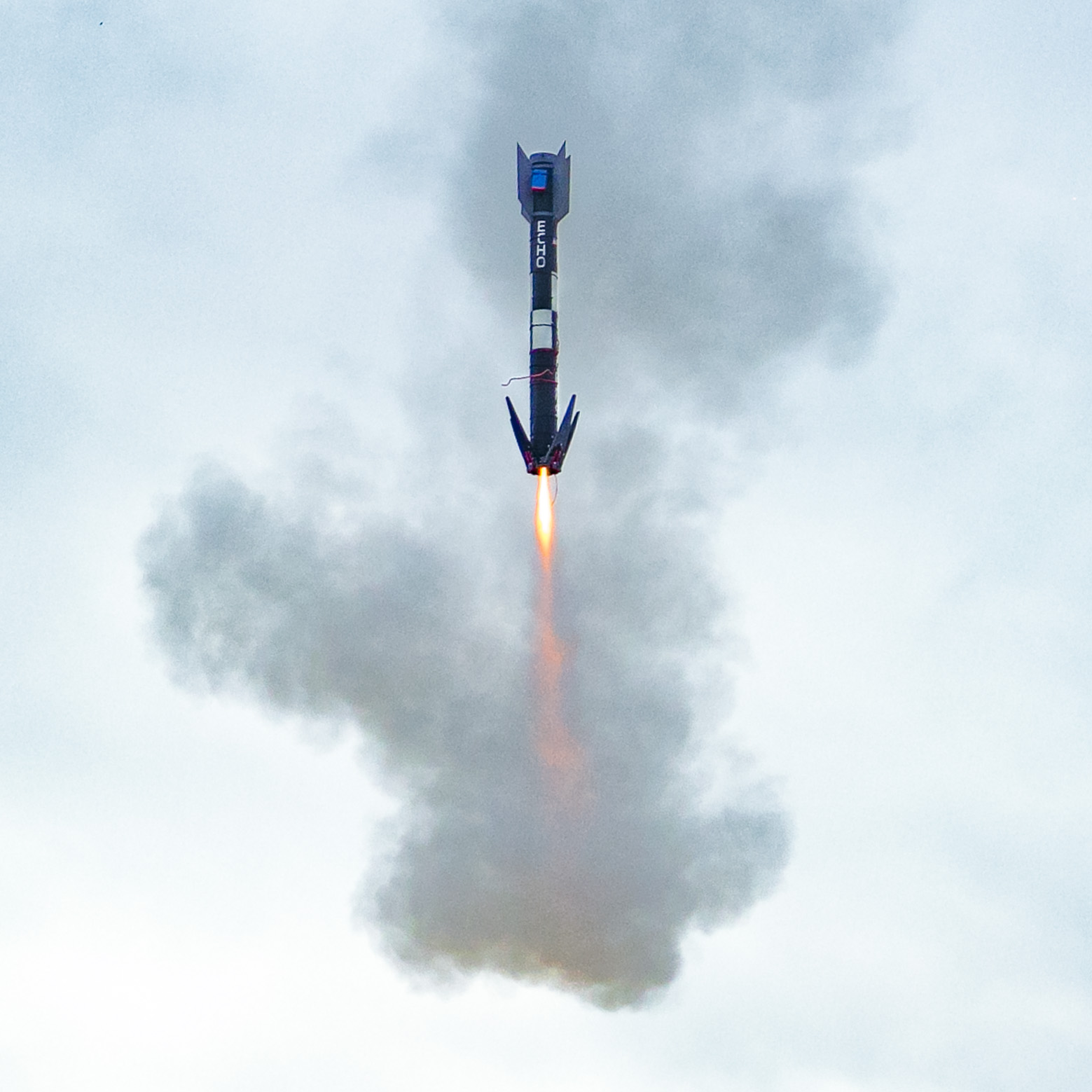Leg deployment on the Echo landing vehicle