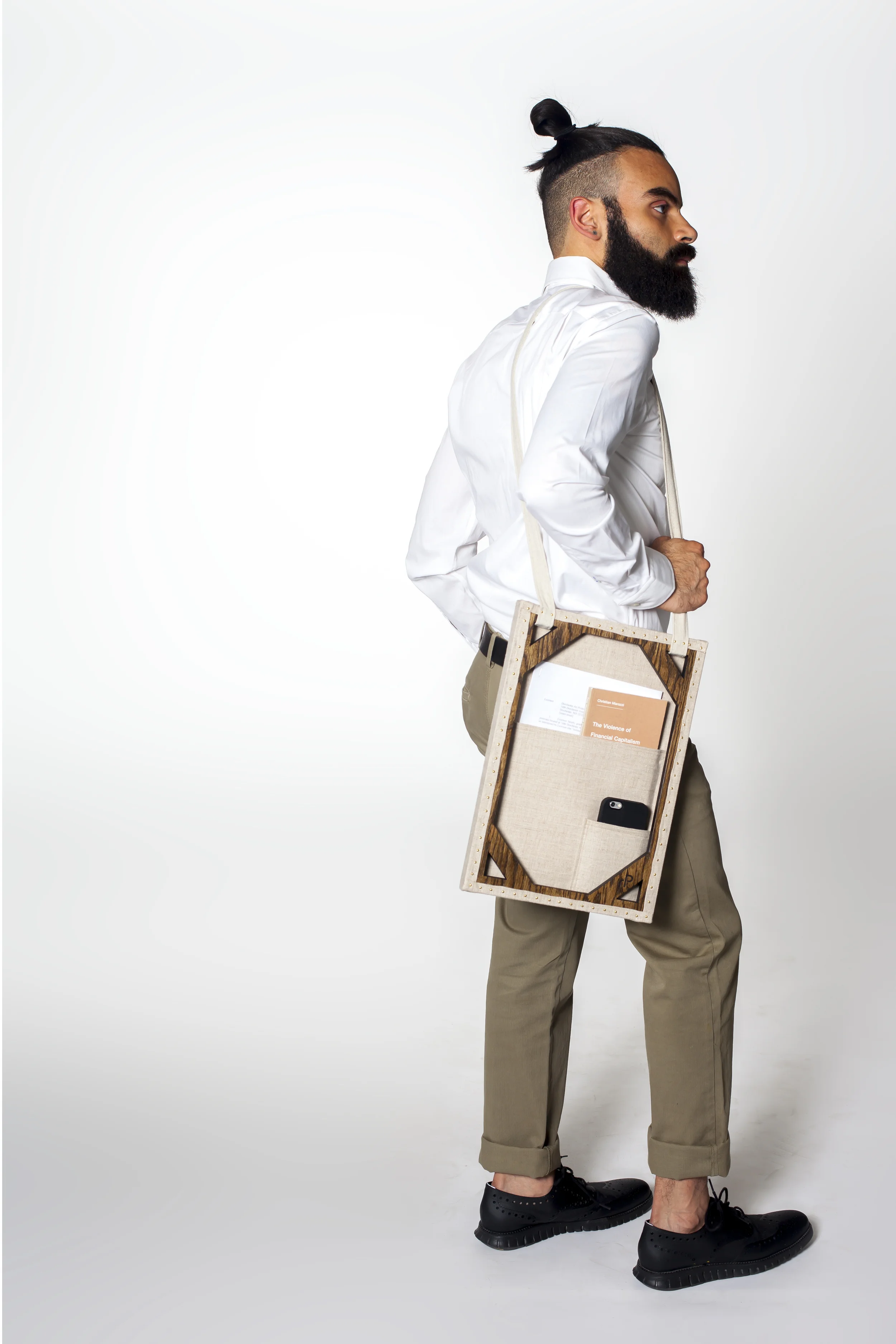 Thomas_Willis_Retrofit_Painting_bag2.jpg
