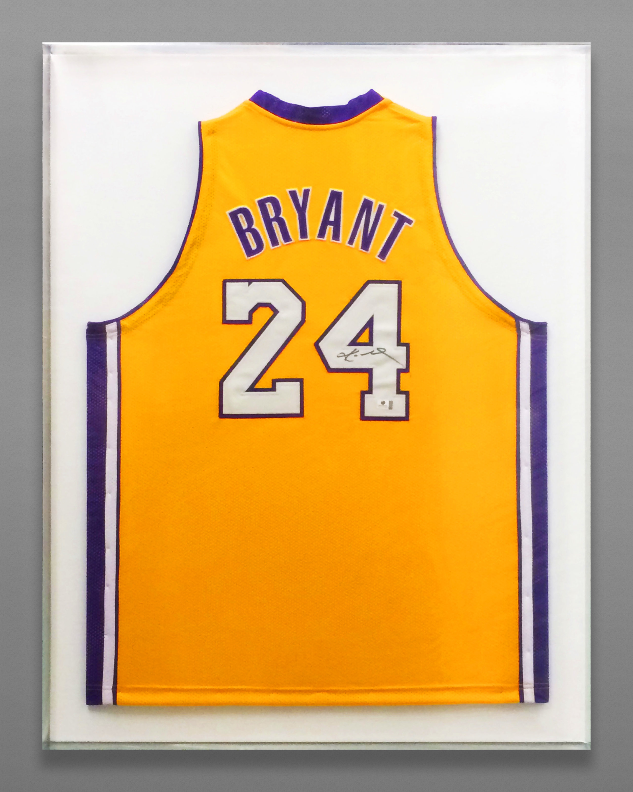 kobe bryant signed jersey framed