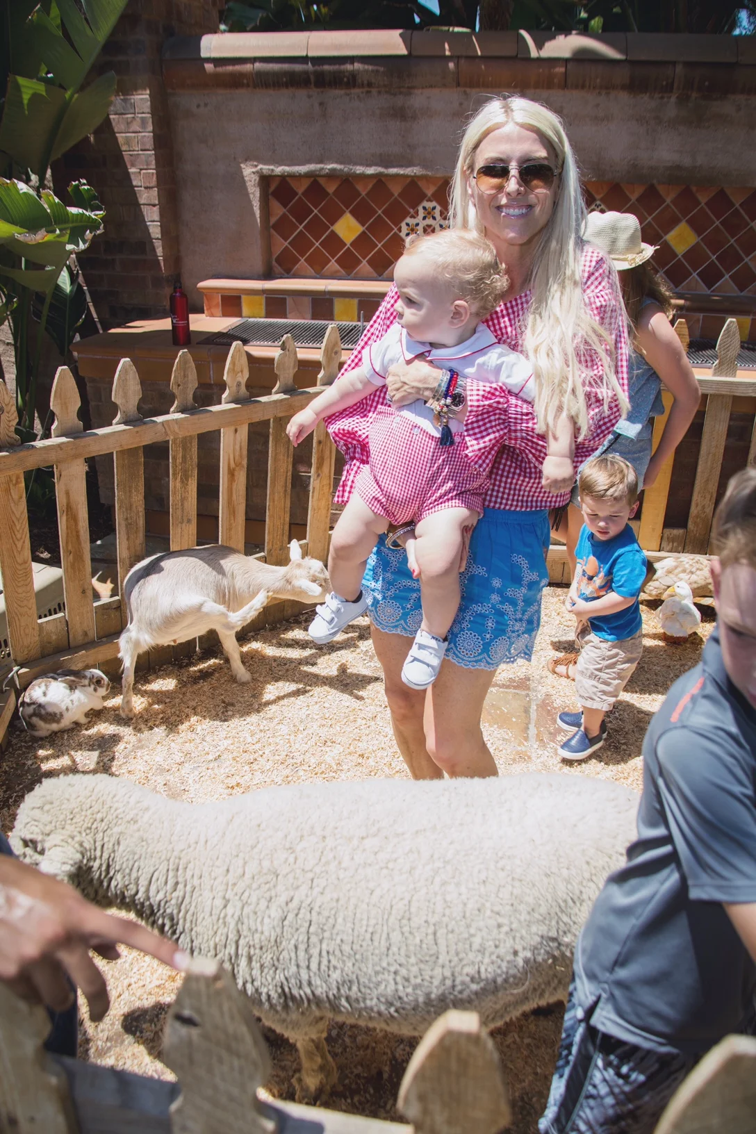 Huds wanted to get down and play with the animals at the petting zoo ( I was afraid he would just eat the hay!) Also, matchy matchy foreevvaaaa!