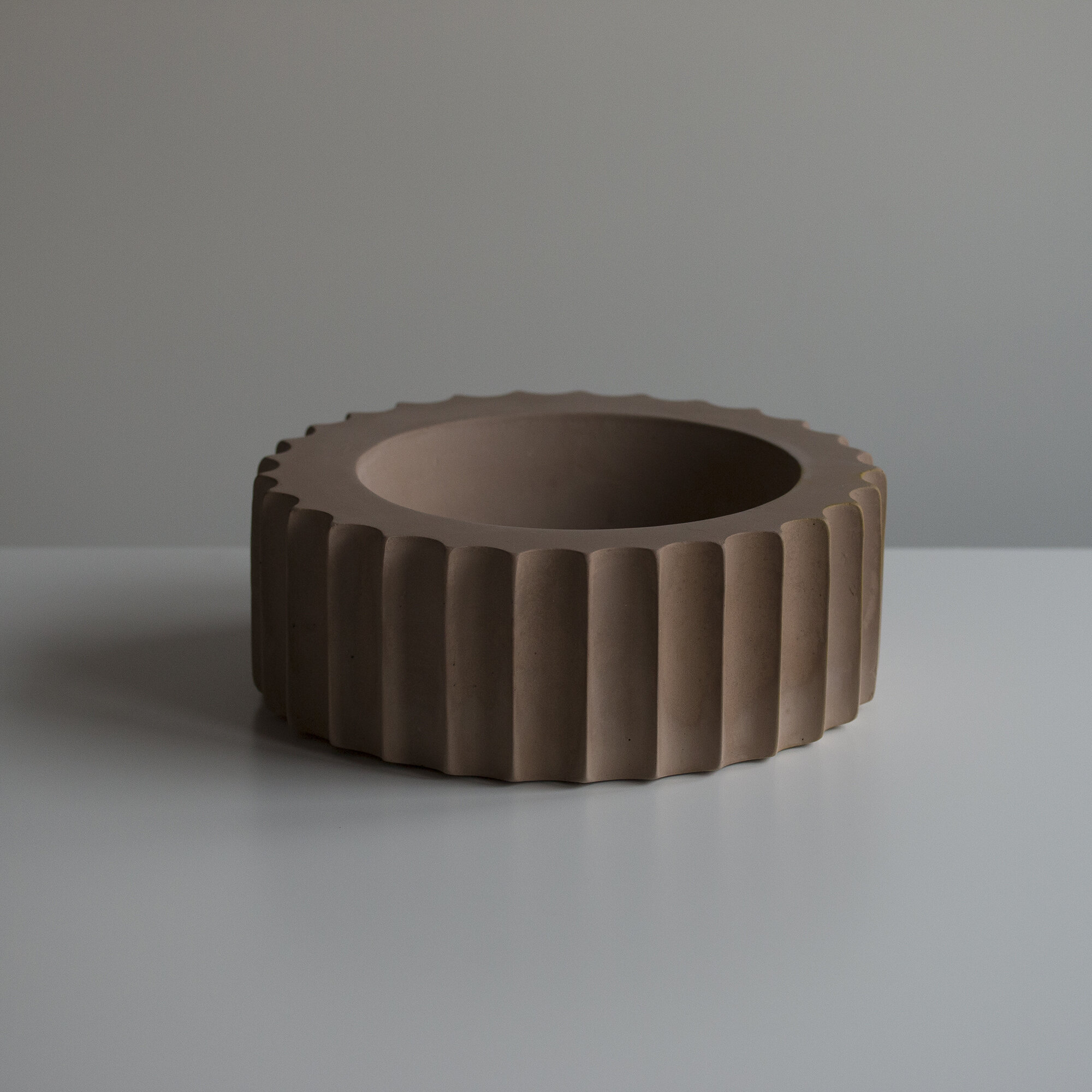 Scalloped Edge Bowl in Brown