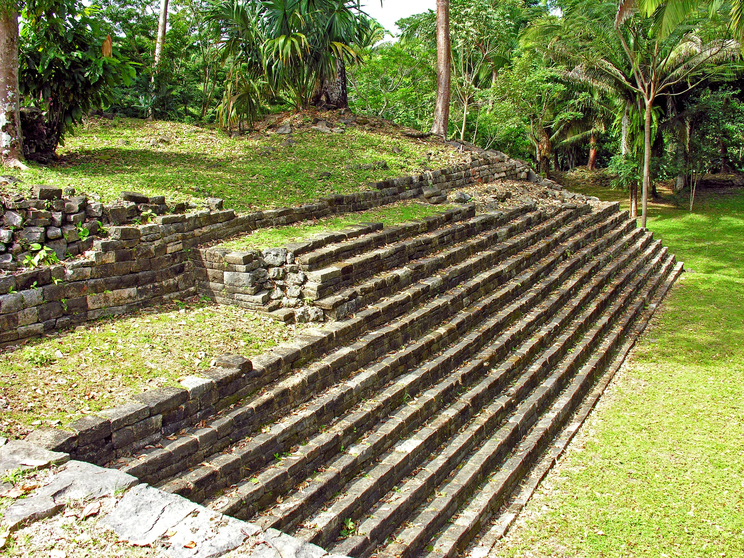 Lubaantun is the largest Maya site of southern Belize