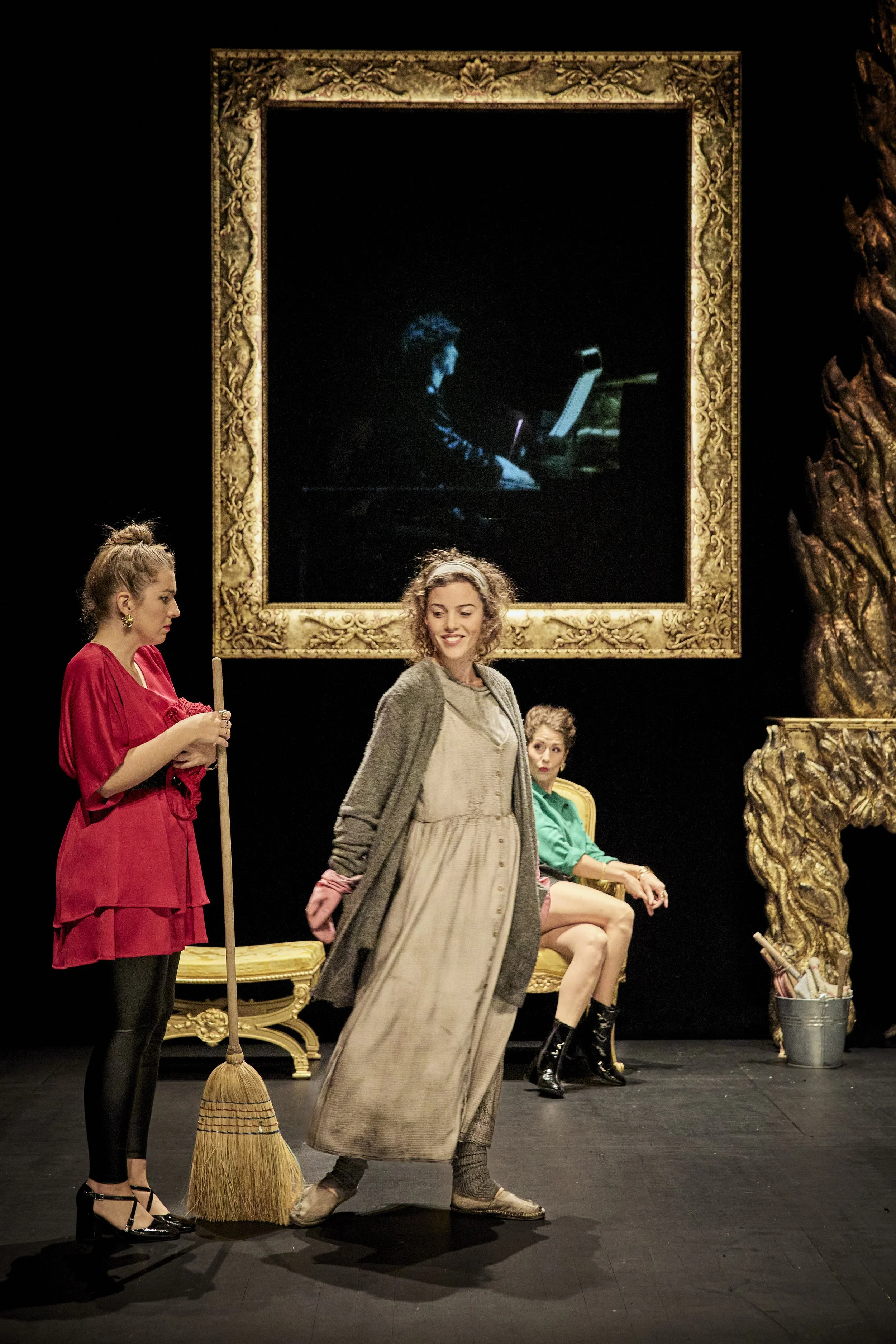 Cendrillon 02 ©Christophe Raynaud De Lage.jpg