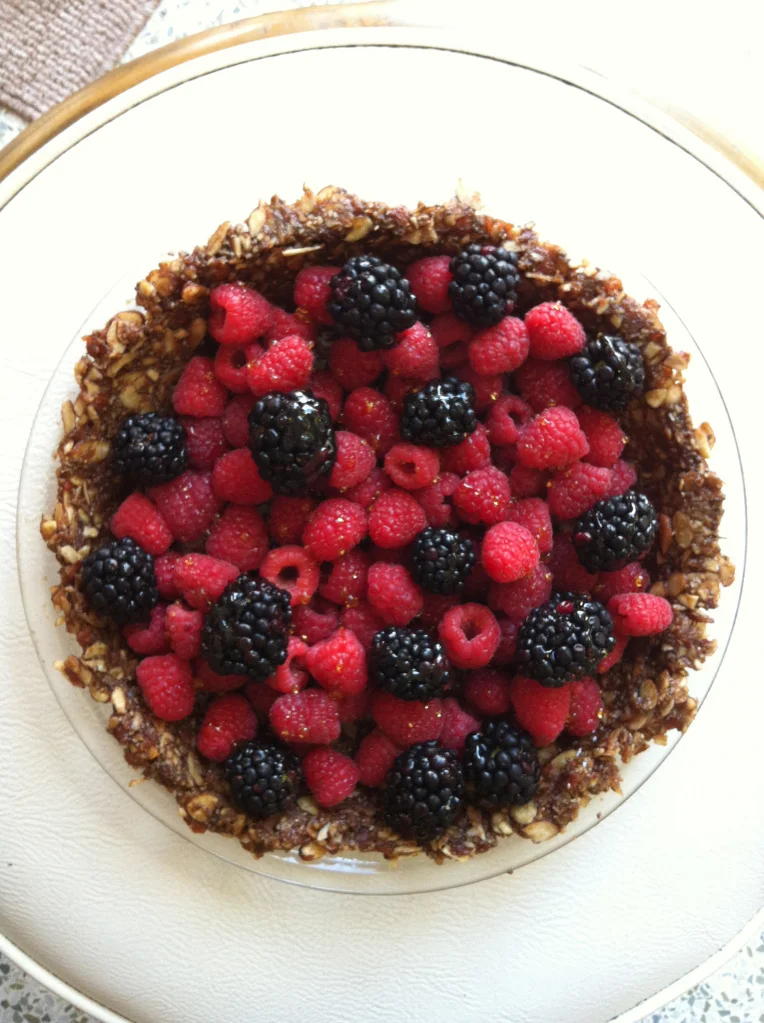 Berry Nut Pie (Vegan AND Raw!)
