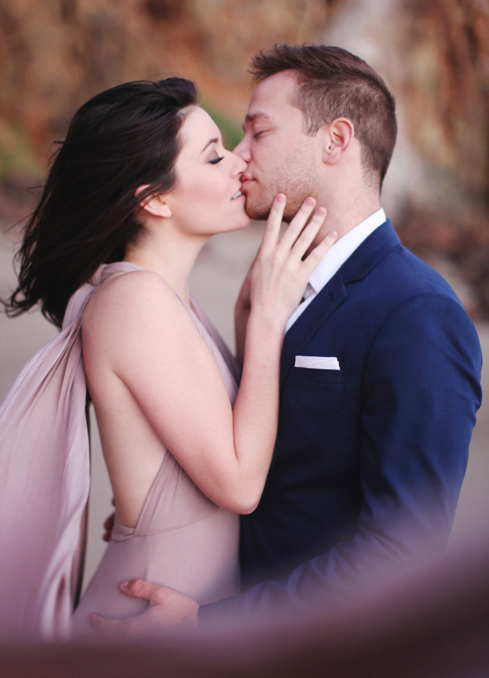 malibu southern california engagement photography oceanside cliff sunflower field