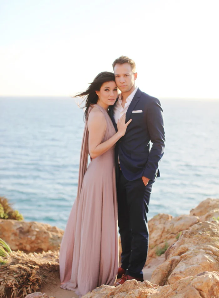 malibu southern california engagement photography oceanside cliff sunflower field