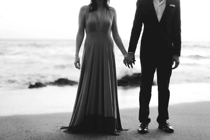 malibu southern california engagement photography oceanside cliff sunflower field