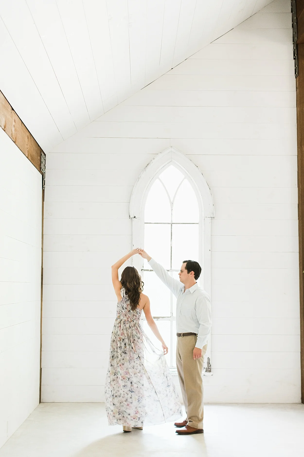 Alex & Angel | Chandler Oaks Barn