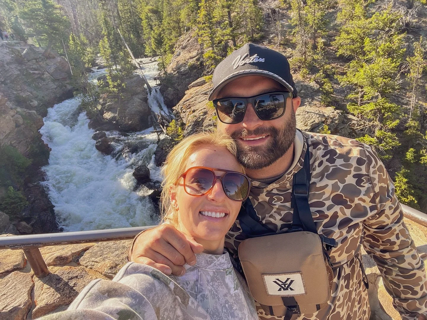 Ain&rsquo;t always heaven, baby
This livin&rsquo; on the edge
You holdin&rsquo; me holdin&rsquo; you
It&rsquo;s a hell of a view

#ericchurch #hellofaview #hiking #camping #vortex #vortexoptics