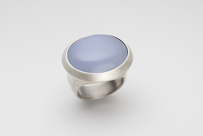  Ring in Silber mit Chalcedon 
