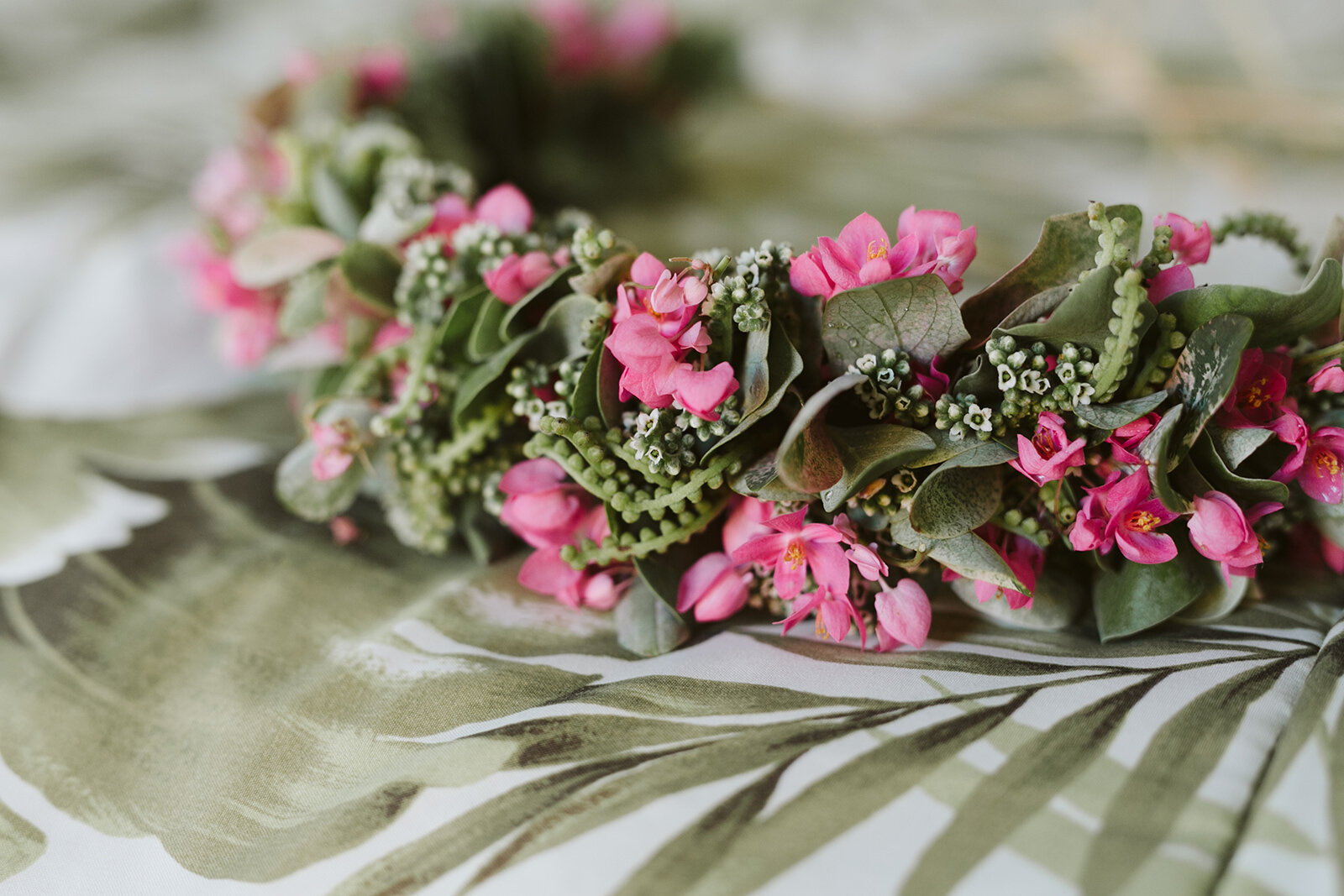 Mokuleia-North-Shore-Hawaii-Beach-House-Wedding-getting-ready-flower-crown-haku
