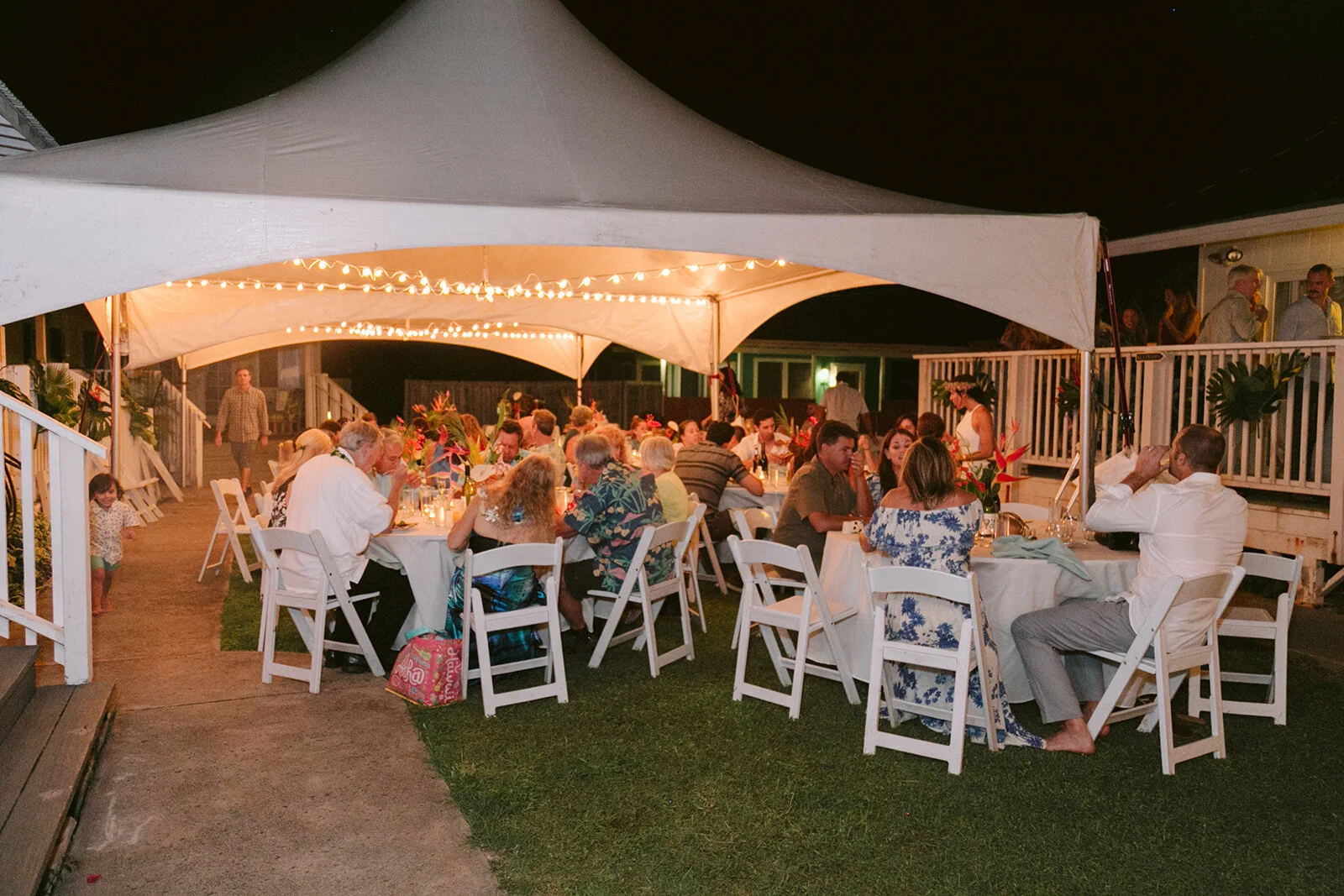 North-Shore-Hawaii-Mokuleia-Beach-House-Wedding-reception.jpg
