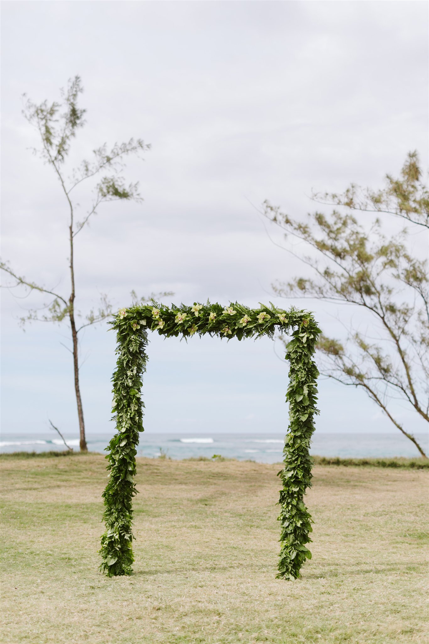 hawaii-polo-club-wedding-mokuleia-north-shore-ceremony-arch-arbor-laflorevents