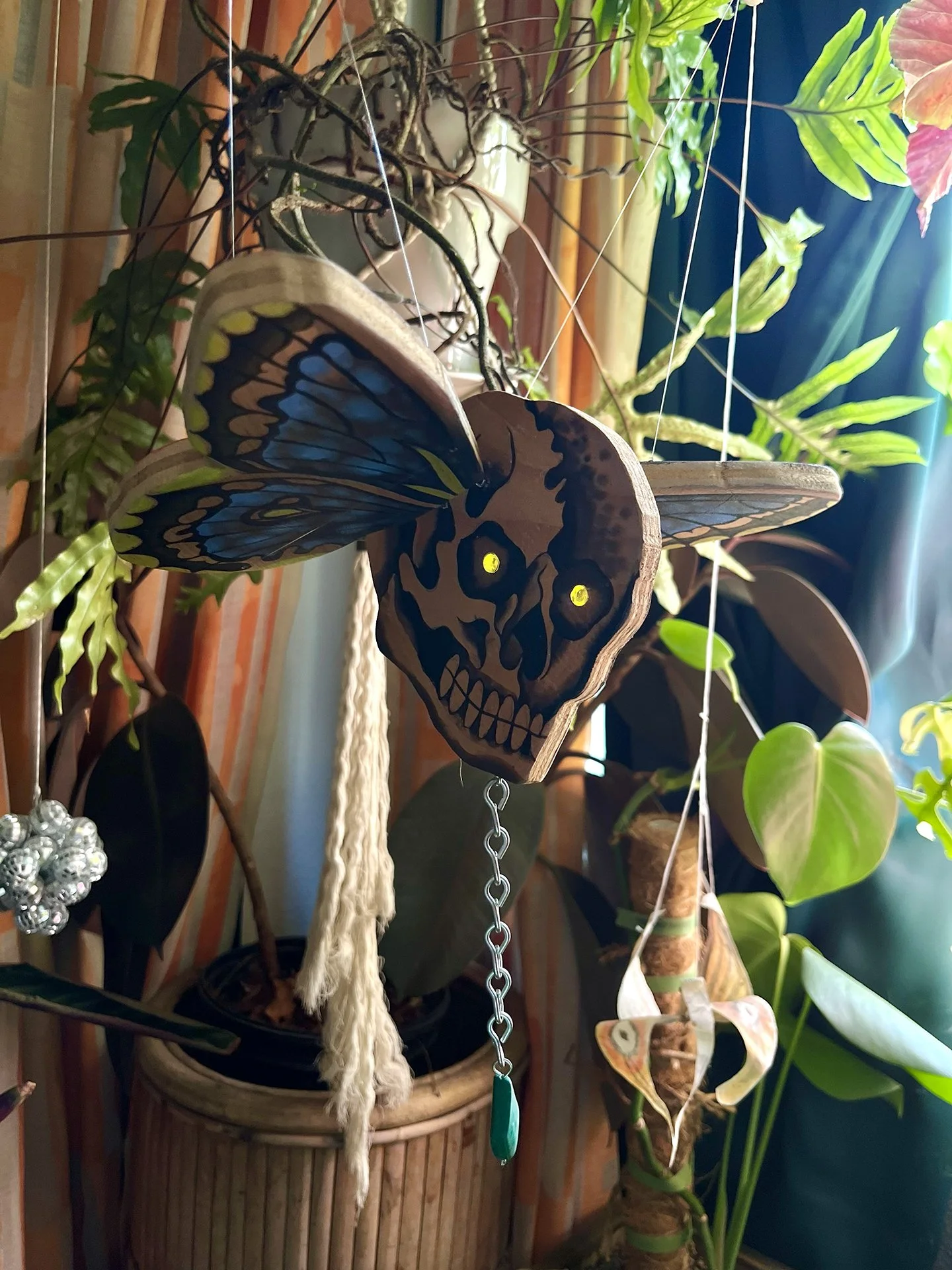 Skull butterfly glow.jpg