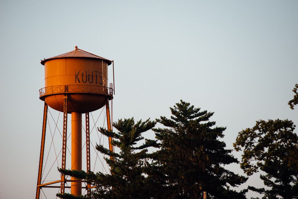 The Kouts water tower.