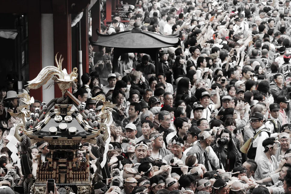 seaofpeople.jpg