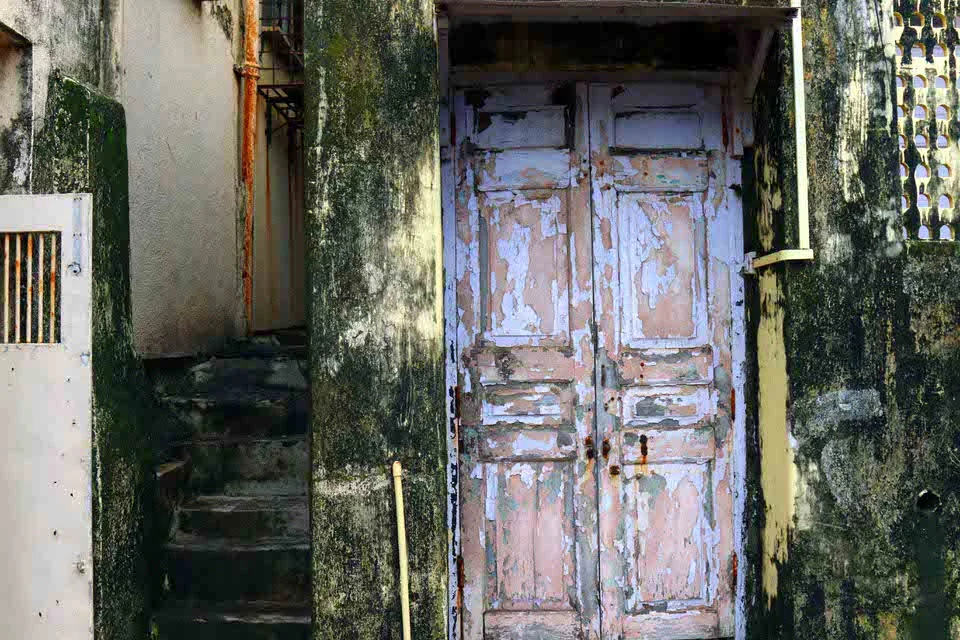 door.jpg