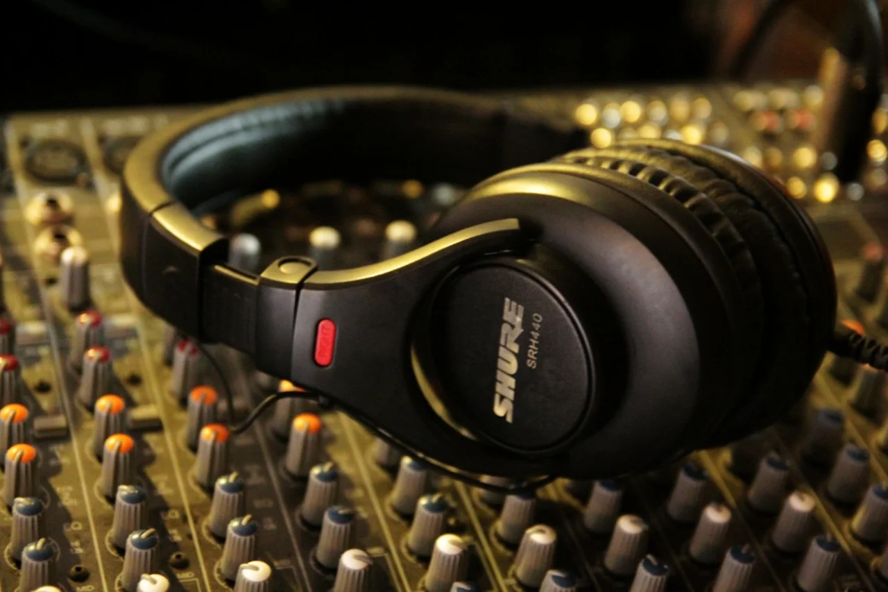 ONLINE RADIO