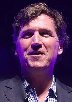 Tucker_Carlson_-_54875920005_Gage Skidmore Wikipedia.jpg