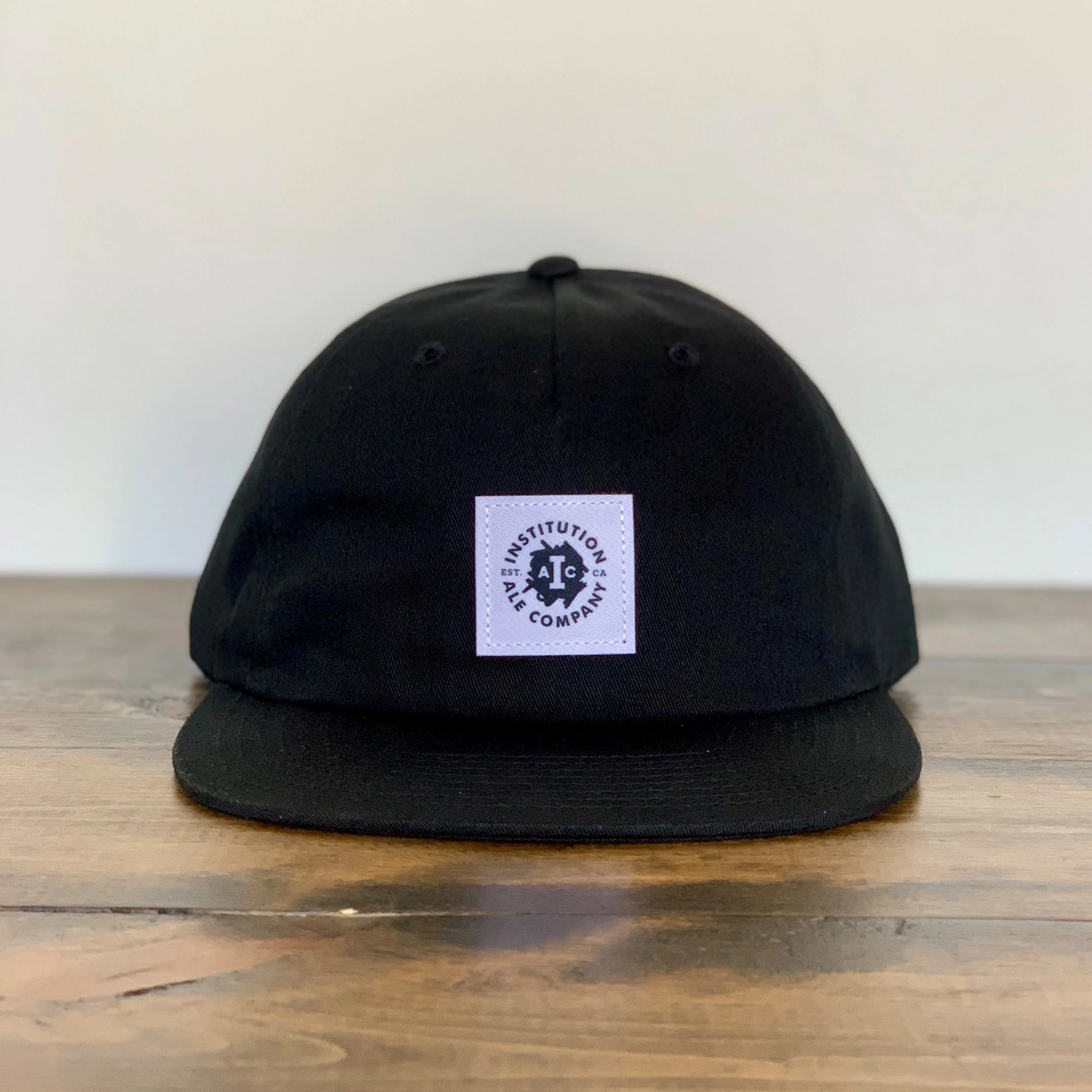 Pinch_front_black_front (2).jpg