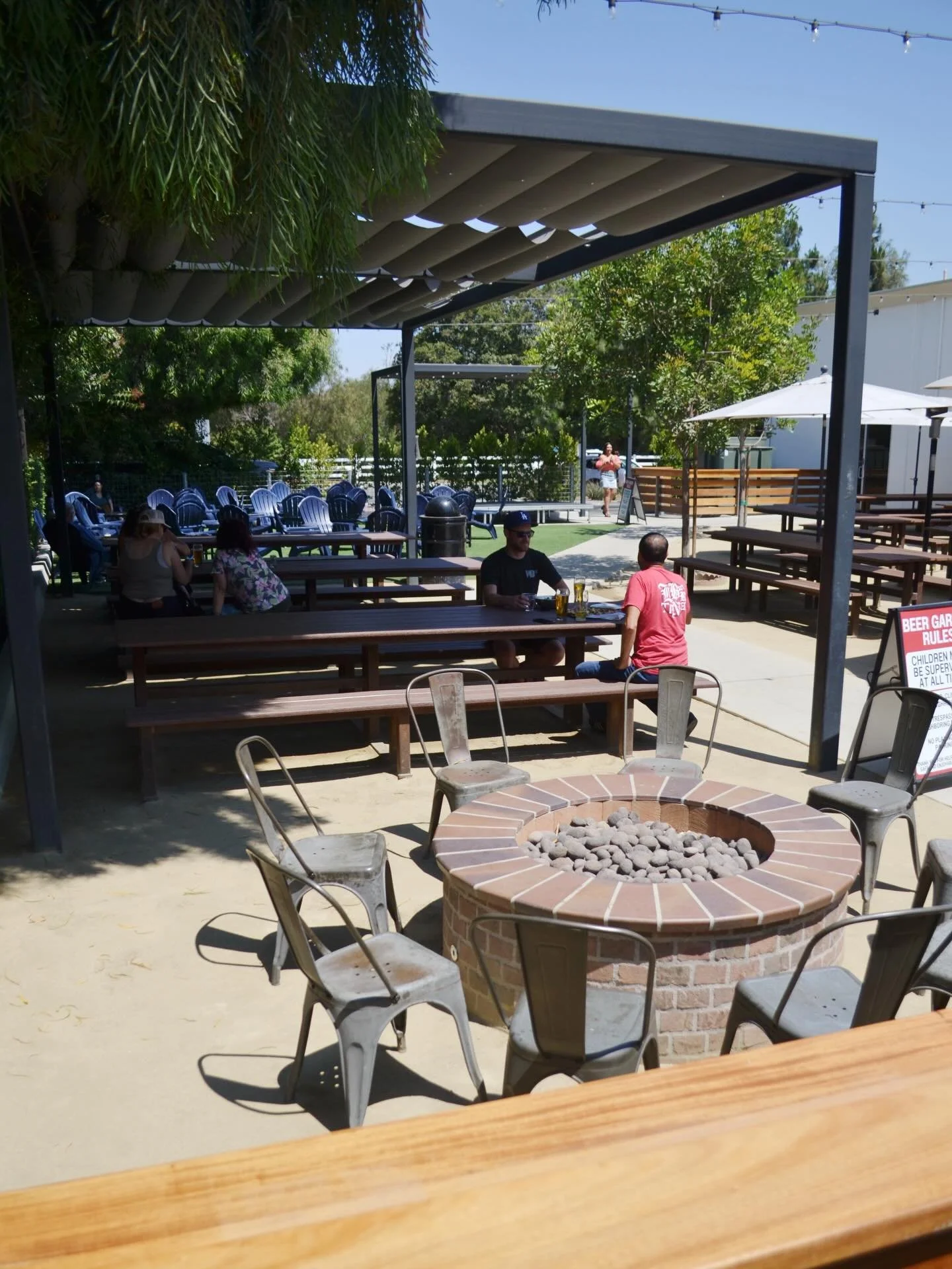 Perfect conditions for beer, pizza, and a little friendly competition 🍻 Trivia kicks off at 7pm, see you there!

#InstitutionAleCo