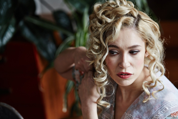 Dana Leviston melbourne makeup artist, melbourne bridal makeup , vintage makeup artist, vintage hair and makeup, hair and makeup artist, wedding makeup artist, makeup workshop, makeup lesson