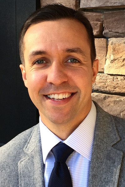 Kevin Barefoot Director of Sales & Marketing Winthrop Intelligence