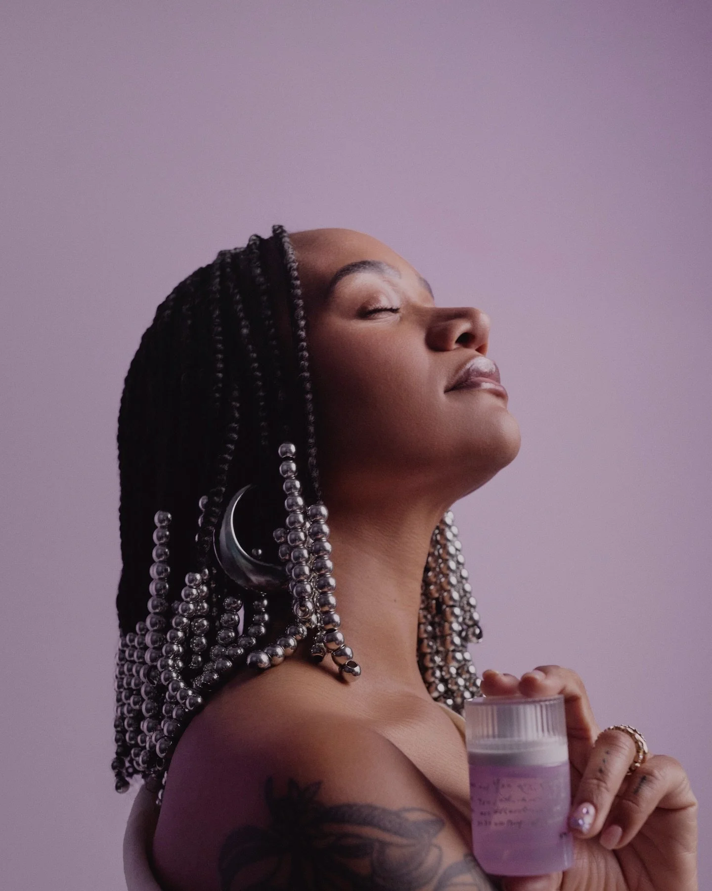 black women photographing black women > undefeated. 🌸 so honored to have captured @snif.co&rsquo;s latest fragrance launch for my sis, @alex_elle. it came out so beautiful. 
her second scent&ndash;&lsquo;gentle reminder&rsquo; is now available at