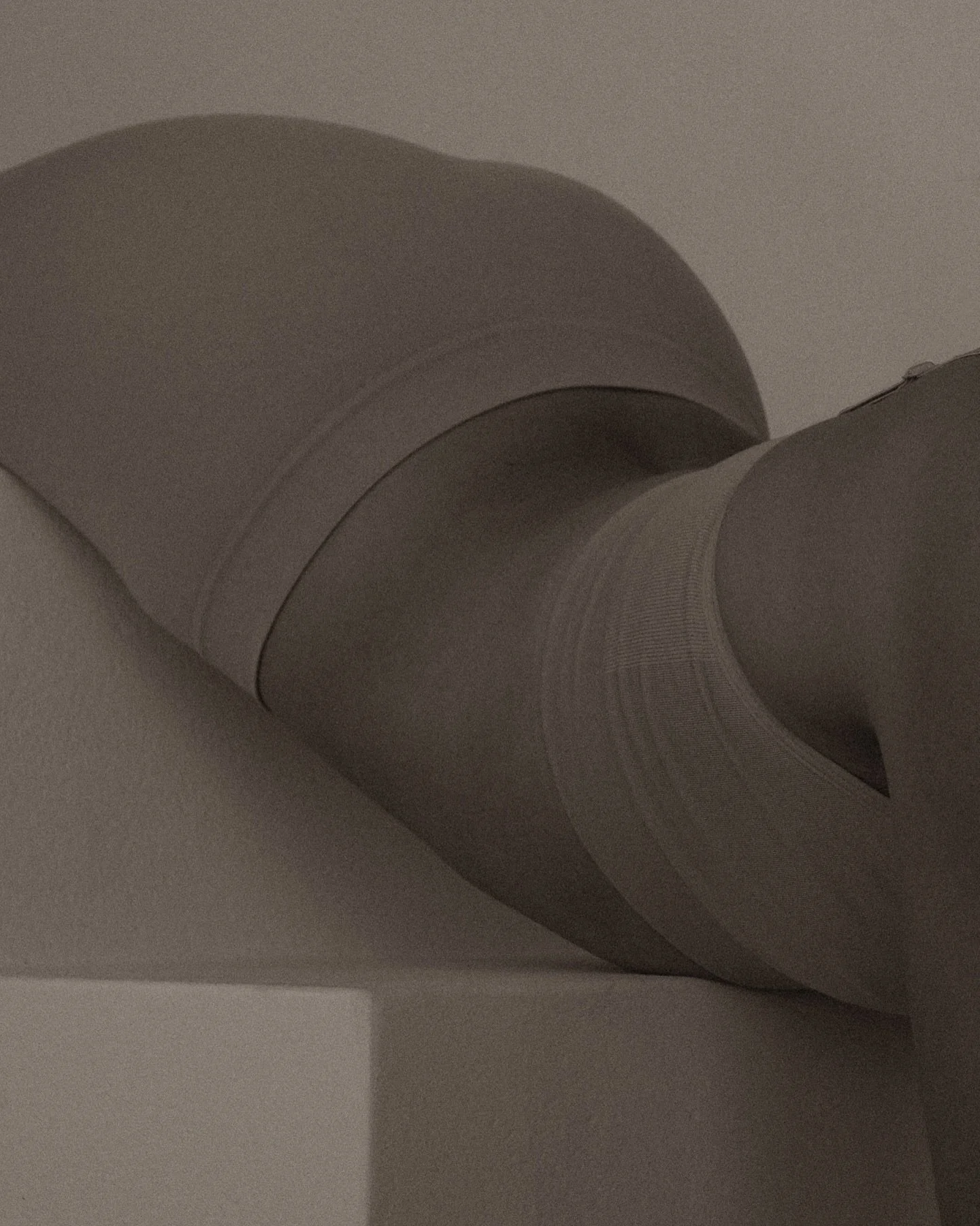 creating more &amp; thinking less is a pathway to more joy. ✨ 

i am loving this random series of moments that inspired me to pick up my camera &amp; document because for so long i wasn&rsquo;t doing that. 

on this journey of rediscovering my creati